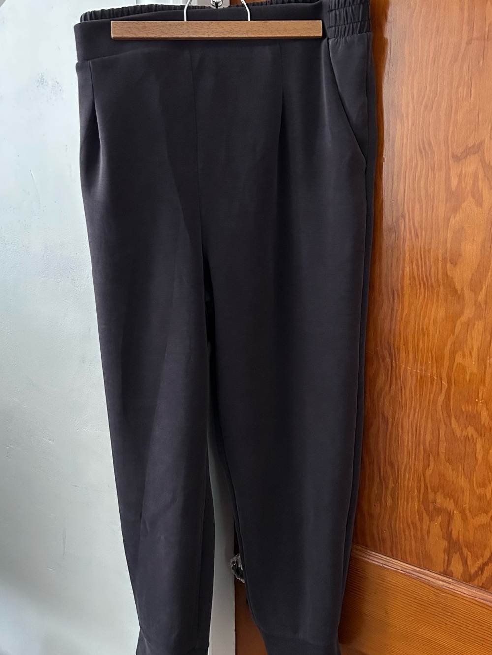 Avia Women’s Black Elastic Waist Tapered workout set with matching top